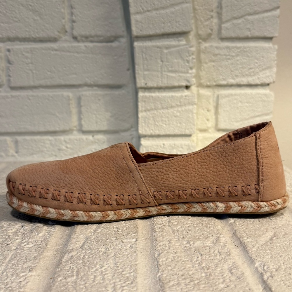 NWOT TOMS Alpargata Plus - Picture 7 of 9